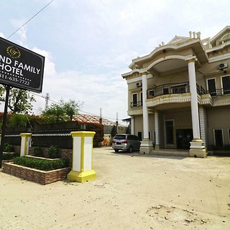 Hotel Grand Family Sungairampah Kültér fotó